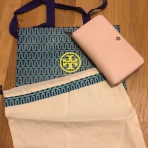 Tory Burch Emerson Wallet